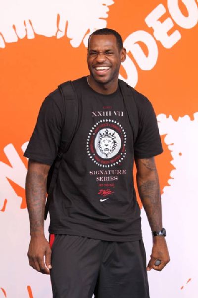 骑士vs开拓者前瞻：开拓者背靠背作战，骑士力争两连胜（骑士vs开拓者前瞻：开拓者背靠背登场，骑士冲击两连胜）