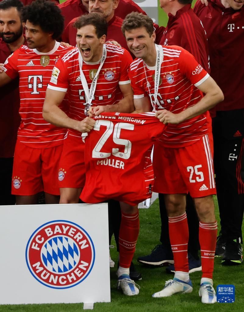 詹姆斯两双数据跻身队史前十，湖人负马刺止步NBA杯八强