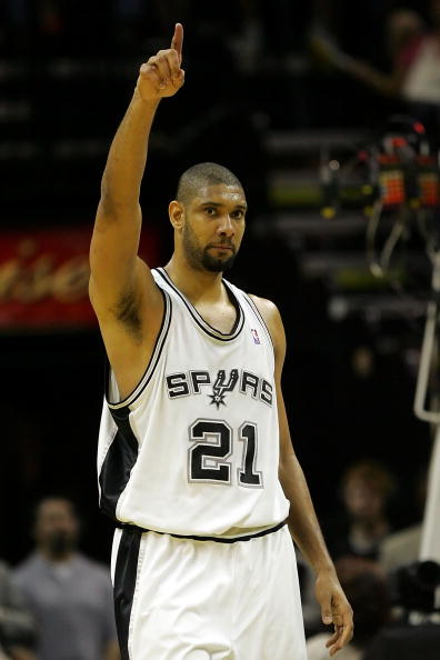 马卡：皇马高层连夜开会，确定欧冠对曼城是阿隆索生死战（马卡报称：皇马高层连夜商议，认定欧冠战曼城将成阿隆索的生死之战）