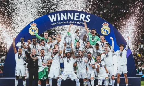 哈曼：拜仁本赛季的完美开局中，高层不是决策者而更像旁观者（哈曼：拜仁本季完美开局，管理层更像看客而非决策者）